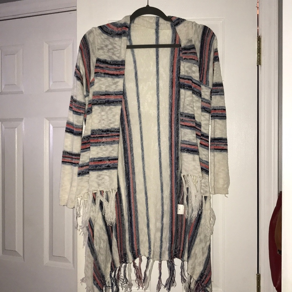 NWOT ⚡️Cardigan ⚡️